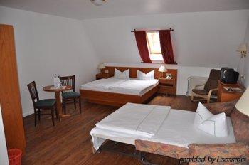 Landhotel Ruegen Stonkvitz Room photo